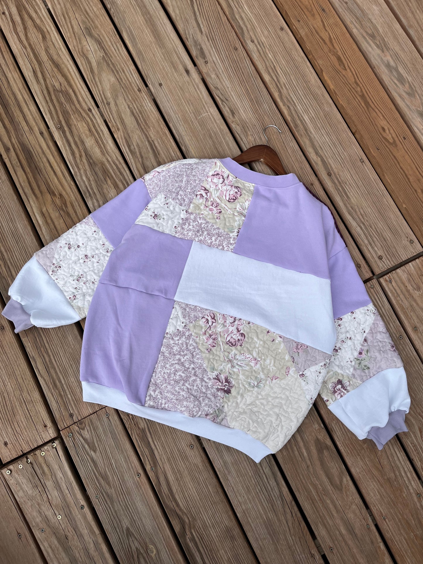 Dusty lilac patchwork crewneck (XL)