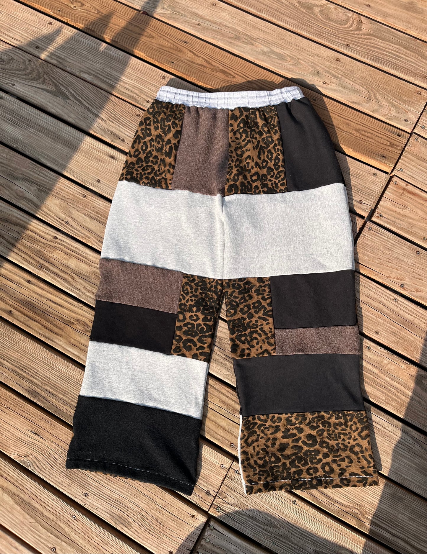 Safari Leopard patchwork sweatpants (2X)