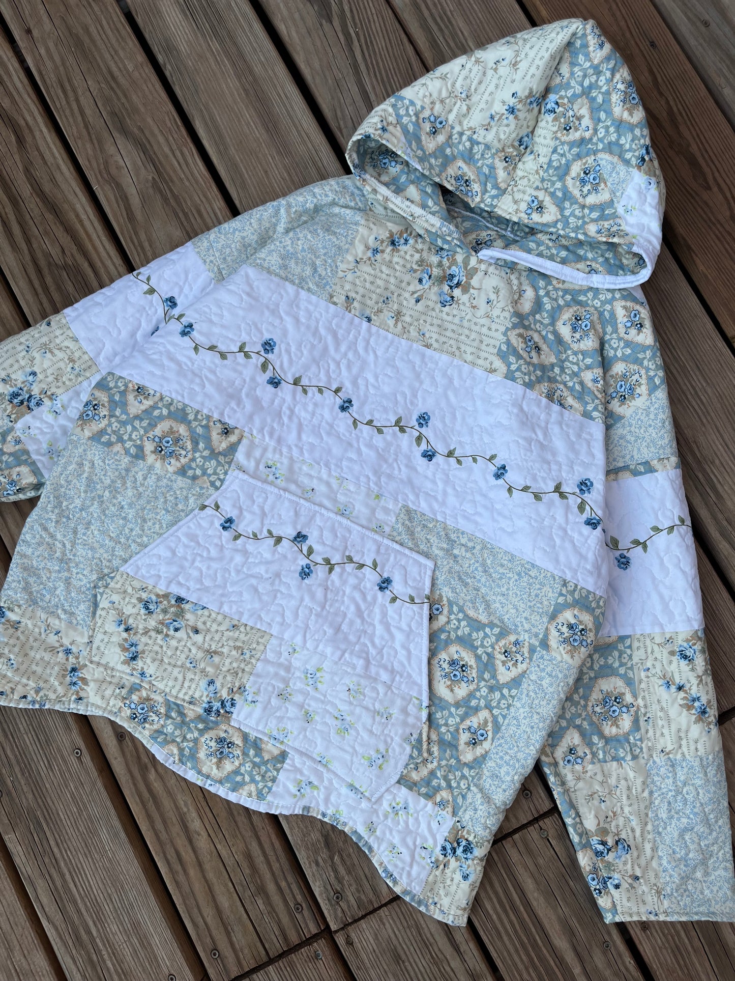 Willow & Vine oversized quilted hoodie (XL)