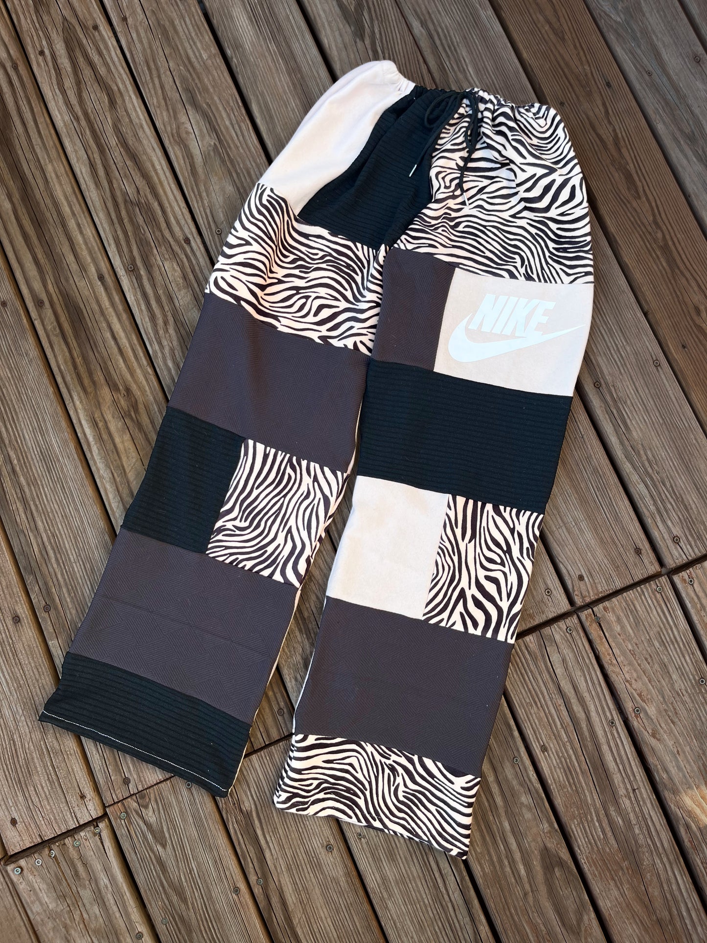 Untamed Dazzel matching set (XL)