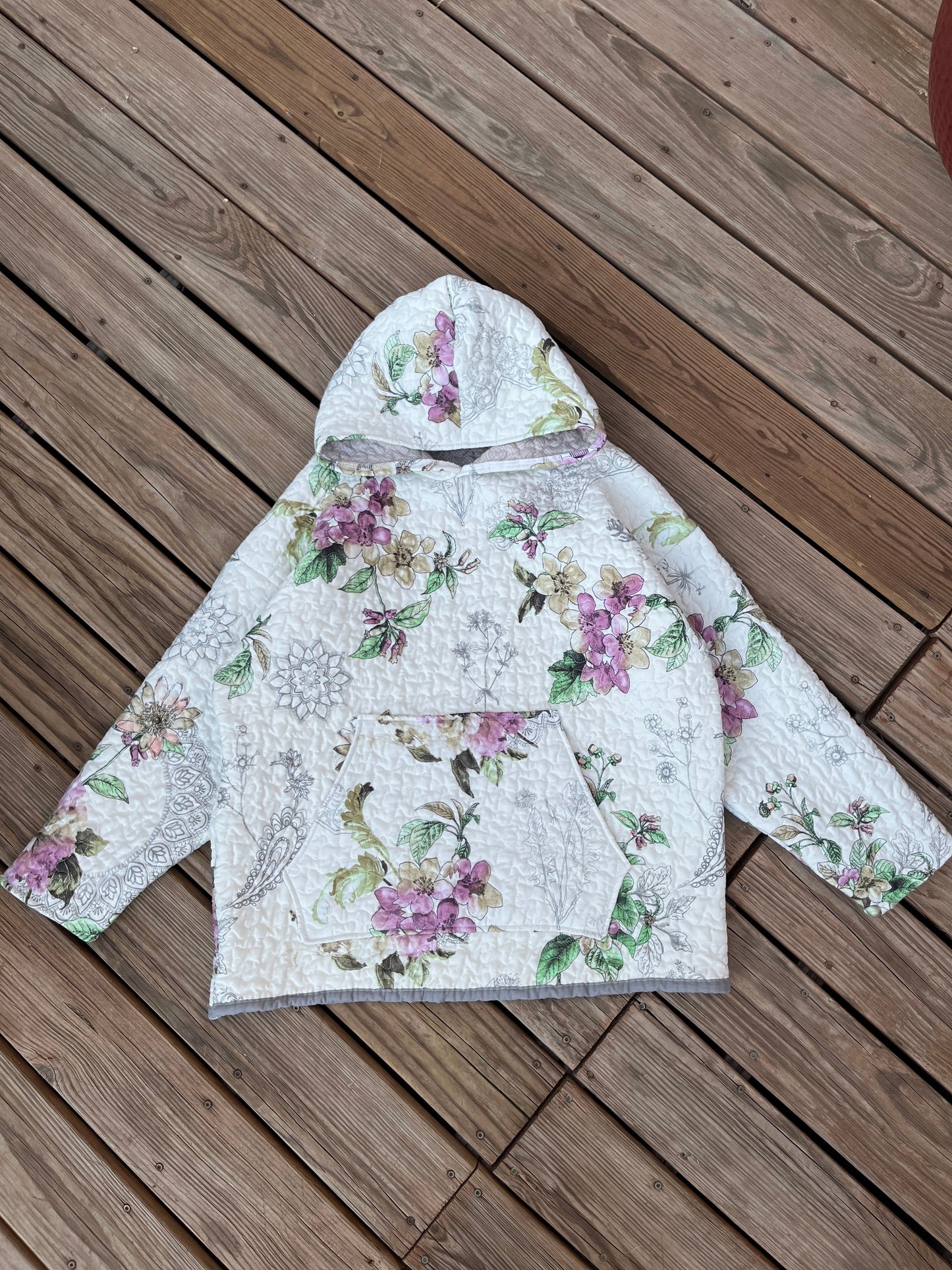 Lilac Dreams oversized quilted hoodie (XL/2X)